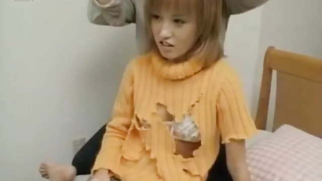 เจี๊ยบเงี่ยนอย่างไม่น่าเชื่อได้รับตูดของเธอ spanked ยากโดยผู้เป็นที่รักที่ชั่วร้าย วีดีโอ หนัง x