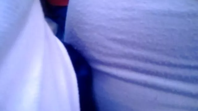 Buxom น่ากินและเลสบอสสีน้ำตาลเปียกทั้งหมด masturbates หนัง โป๊ วีดีโอ ในสระว่ายน้ำ