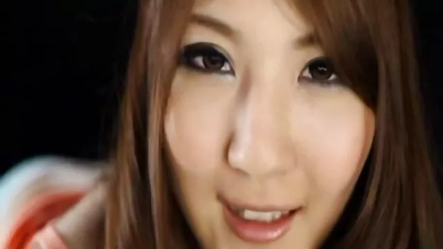 ป้าที่เป็นผู้ใหญ่ให้ วีดีโอ โป็ blowjob ลึกสุดคอหอยและขี่กระเจี๊ยวยากในตำแหน่งเคาเกิร์ล